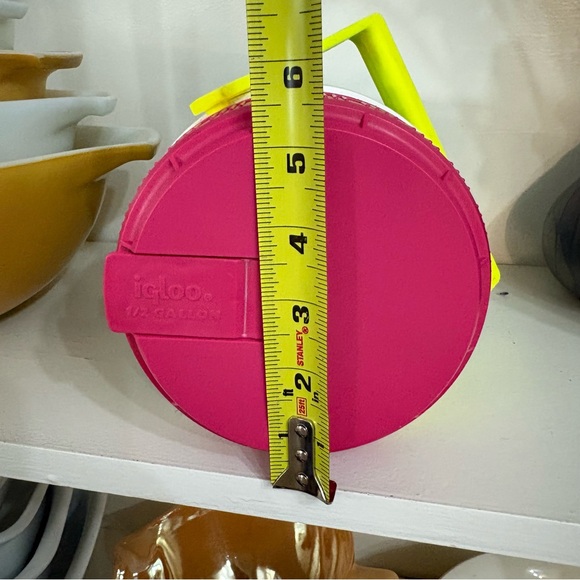 Vintage 1990s Igloo Plastic 1/2 Gallon Insulated Travel Water Jug Cooler - Picture 10 of 10